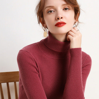 Maglione da donna in lana a collo alto