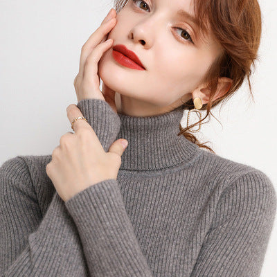 Maglione da donna in lana a collo alto