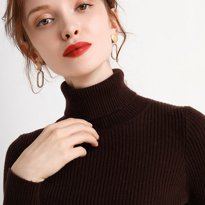 Maglione da donna a collo alto, stile semplice e raffinato